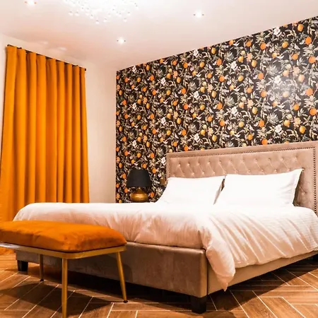 Otel The Red Farm Relais &