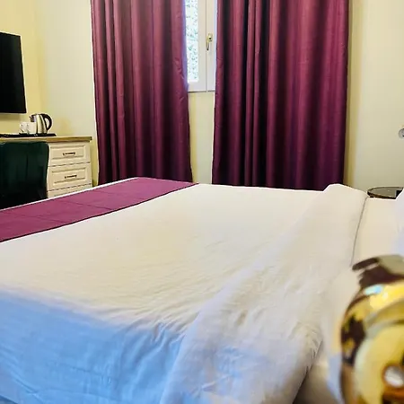 The Red Farm Relais & 3* Iklin