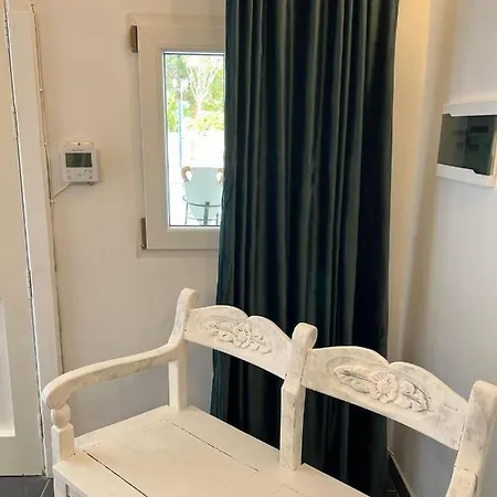 The Red Farm Relais & 3* Iklin