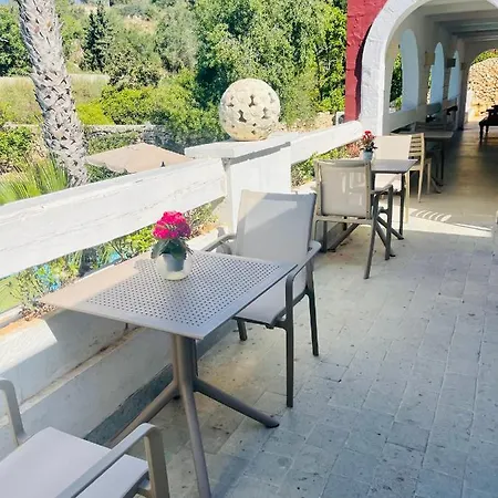 Hotel The Red Farm Relais &