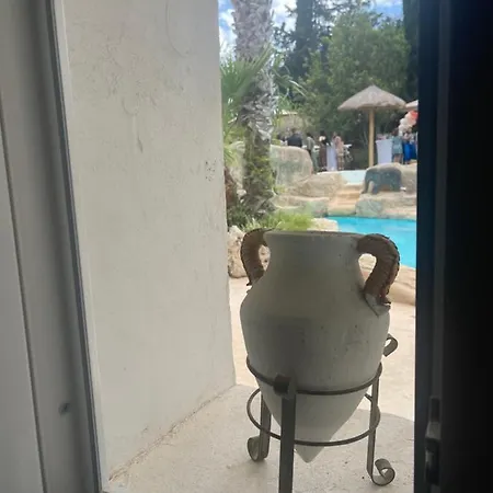 The Red Farm Relais & 호텔 3*