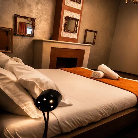 The Red Farm Relais & Iklin