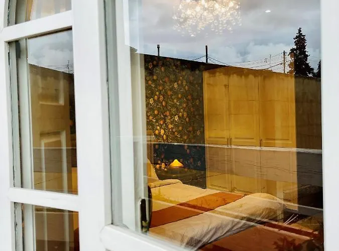 The Red Farm Relais & Iklin