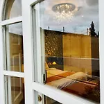 The Red Farm Relais & Iklin