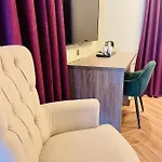 Hotel The Red Farm Relais & 3*