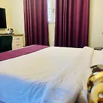The Red Farm Relais & 3* Iklin