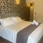 The Red Farm Relais & 3* Iklin