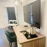 Hotel The Red Farm Relais & 3*