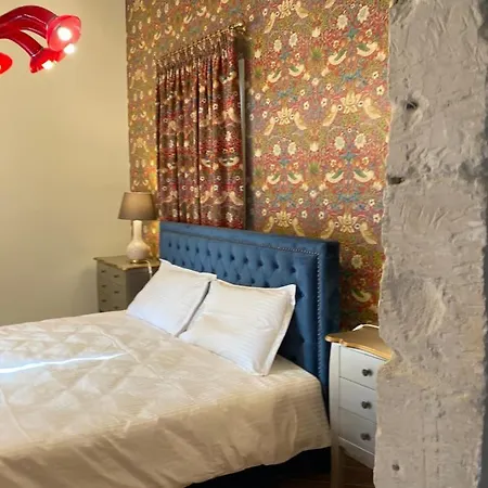 The Red Farm Relais & Отель