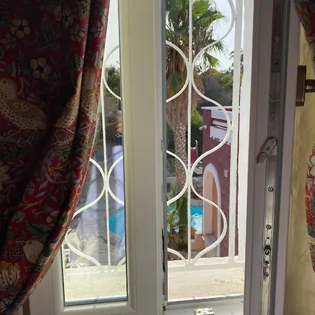 The Red Farm Relais & Отель 3*