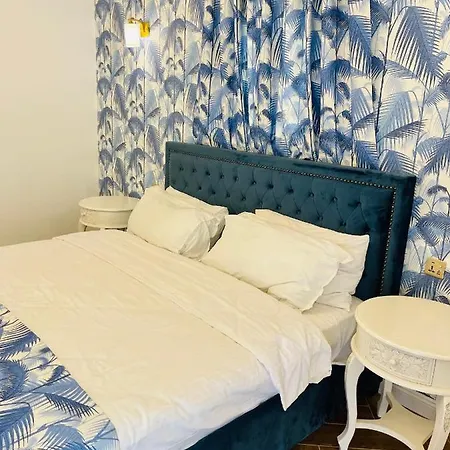 The Red Farm Relais & Iklin