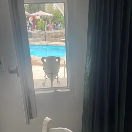 Отель The Red Farm Relais &