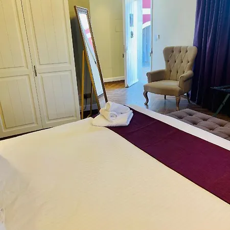 The Red Farm Relais & Ξενοδοχείο 3*
