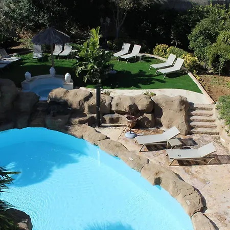 The Red Farm Relais & Hotel *
