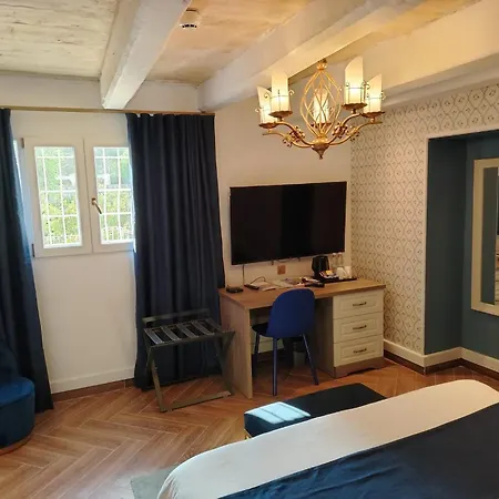 The Red Farm Relais &