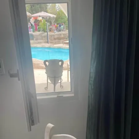 The Red Farm Relais & Ξενοδοχείο
