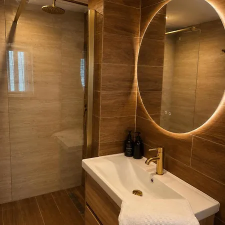 The Red Farm Relais & Hotel Iklin