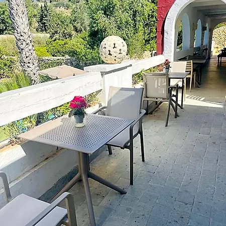 The Red Farm Relais & Hotel