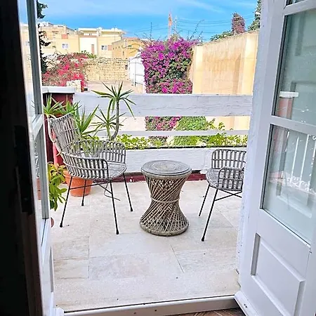 Ξενοδοχείο The Red Farm Relais & Iklin