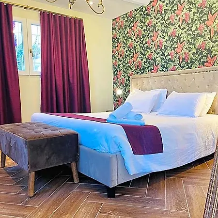 Hotel The Red Farm Relais &