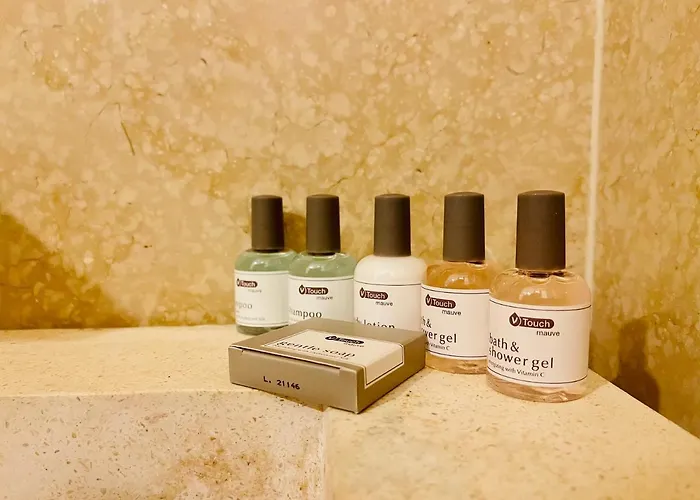 The Red Farm Relais & Iklin