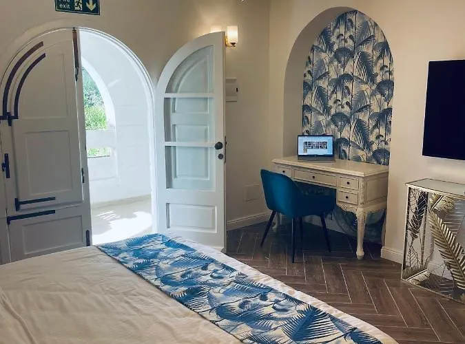 Hotell The Red Farm Relais &