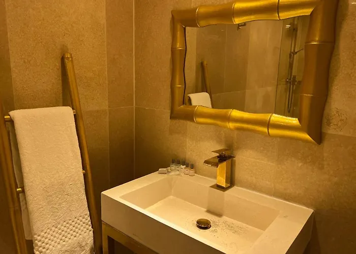 The Red Farm Relais & 3* Iklin