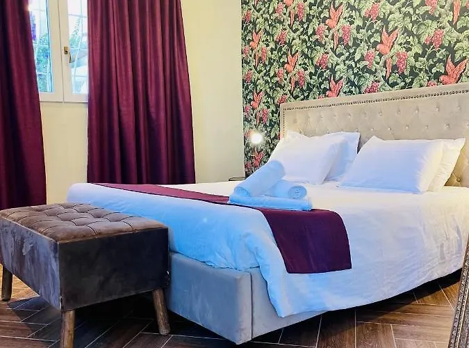 The Red Farm Relais &