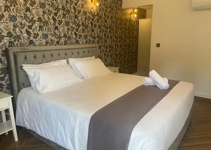 The Red Farm Relais & 3* Iklin