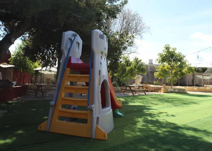 Otel The Red Farm Relais &