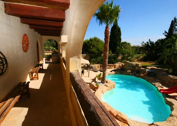 Hotell The Red Farm Relais & Iklin